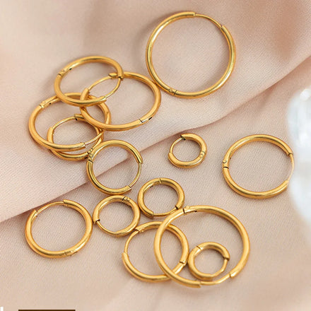 Multiple Sizes Geometric Round PVD 18K Gold Plated Stainless Steel Hoop Huggies Earrings for Women