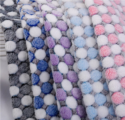 Double Sided 100% Polyester Coral Velvet Flannel Offset Printed Dot Patterned Blanket Shoe Material Pet Products Knitted Fabric