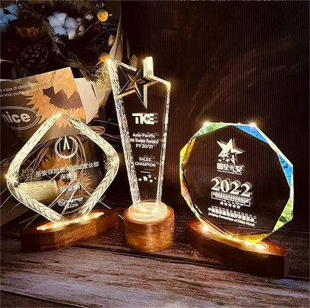 Custom logo LED Wooden Base Crystal Trophy Luminous Staff Souvenirs Award with Charger