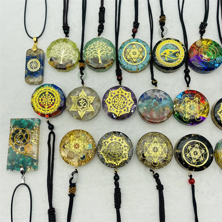Wholesale Crystal Chips 7 Chakra Orgonite Orgone Energy Pendant Necklace for Reiki Healing