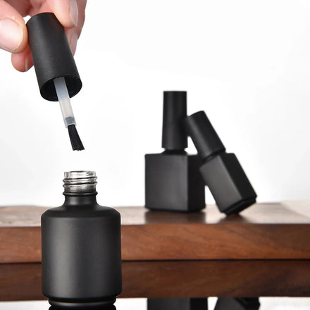 Empty Bottle Wholesale Luxury Black 5ml 8ml 10ml 15ml Nail Polish Glass Bottle Dark Black Round Nail Polish Glue