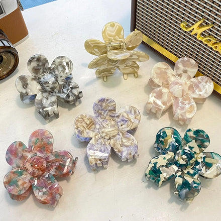 YHJ Hot Selling Flower Design Ladies and Girls Hair Clip Exquisite Temperament Hair Claw Clip Acetate Hair Claw