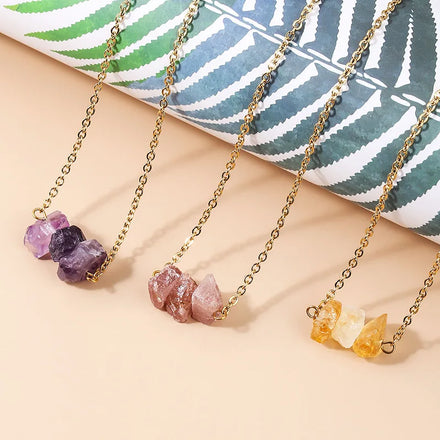 Irregular Natural Raw Stone Necklace Quartz Amethysts Pendant Necklace Gold Color Chain Reiki Energy Necklace for Women Jewelry