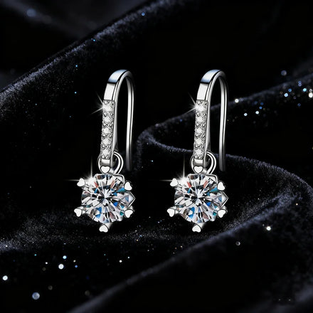 Simple Fashion Small Daisy Earrings D Colour Moissanite S925 Sterling Silver Earrings Female