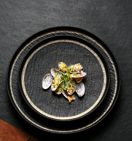 Custom Simple Round Black Dinner Porcelain Ceramic Matte Plates Restaurant Golden Rim Steak Dessert Dish