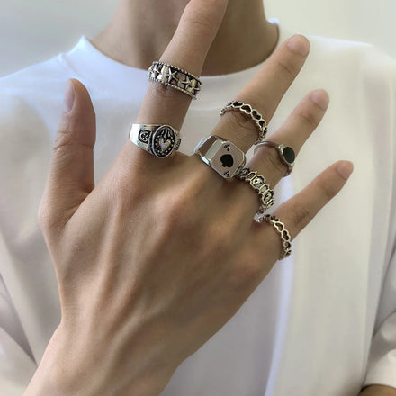2025 Hot Sale 7 Pieces Fashion Vintage Alloy Plated Jewelry Heart Rings Plating Knuckle Rings Wedding Ring Set for Men