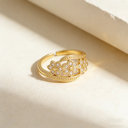 QIKU Flower Shape Rhinestone Adjustable Opening Ring Women Gold Color Copper Zircon Engagement Jewelry Accessories Wedding Gift