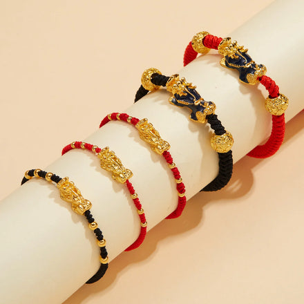 Handmade Adjustable Red String Black Rope Friendship Couple Fengshui Lucky Gold Pixiu Bracelet for Women Girls
