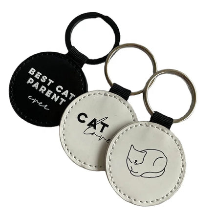 Custom Printing Fashion PU Leather Label Patch Keychain With Metal Key Ring Cute KeyChain Leather Patches for Wallet Decoration