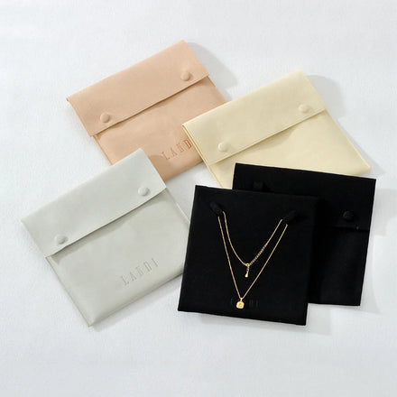 New Custom Logo Bracelets Jewelry Set Bag Travel Storage Button Jewelry Packaging Necklace Microfiber Pouches With Pad Insert
