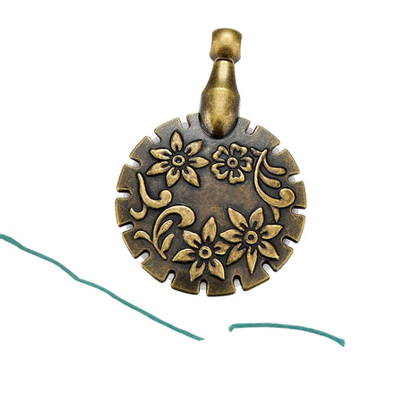 Retro DIY Sewing Tools Thread Cutter Pendant Metal Thread Breaker Yarn Cutter for Broken Rope Cross Stitch Tools