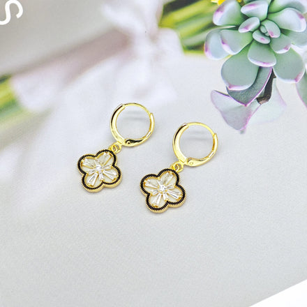 Ilona Trendy 18K Gold Plated Copper Flower Huggie Drop Earrings Enamel CZ Charm Earrings Vintage Floral Jewelry for Women
