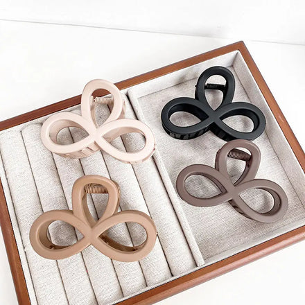 Solid Color Bowknot Line Acrylic Hair Claw 9cm Hollow Out Simple Elliptic Shark Claw Clip Durable Fashion Geometry Hair Clip