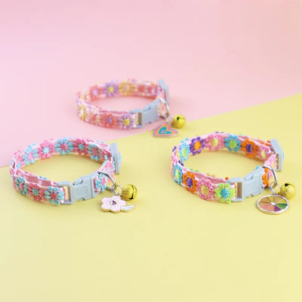 SinSky Wholesale Cute Lace Cat Dog Collar Exquisite Adjustable Custom Dacron Lace Flower Dog Training Collar With Copper Bell