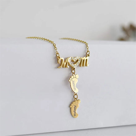 Custom Baby Feet Engrave Letter Name Necklace Stainless Steel Necklace for Women Fashion Jewelry As Mother's Day Necklace