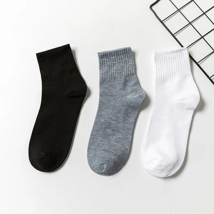 In Stock Good Cheap Breathable Quick Dry Spandex/Polyester Solid Color Men Crew Dress Socks Autumn